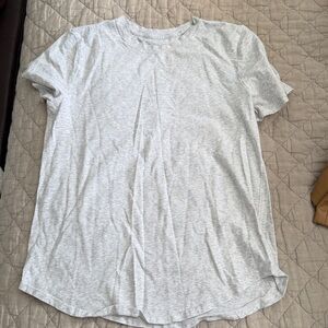 Women’s lululemon gray T-Shirt